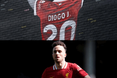 « C’est encore très difficile d’en parler » : un mois après la mort de Diogo Jota, les Reds de Liverpool lancent leur saison avec le Community Shield